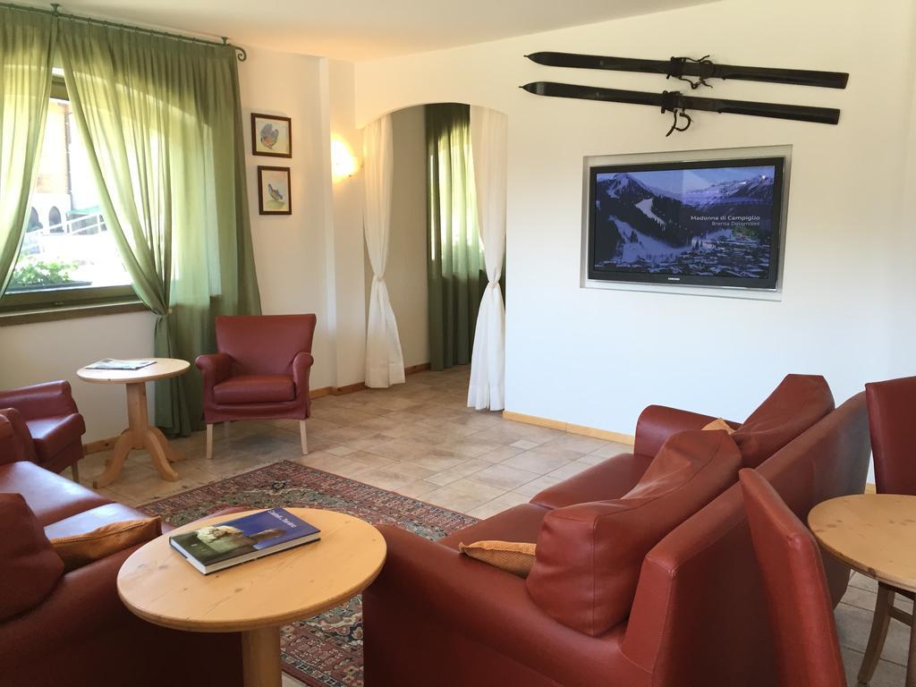 Aparthotel RTA Torre Del Brenta à Madonna Extérieur photo